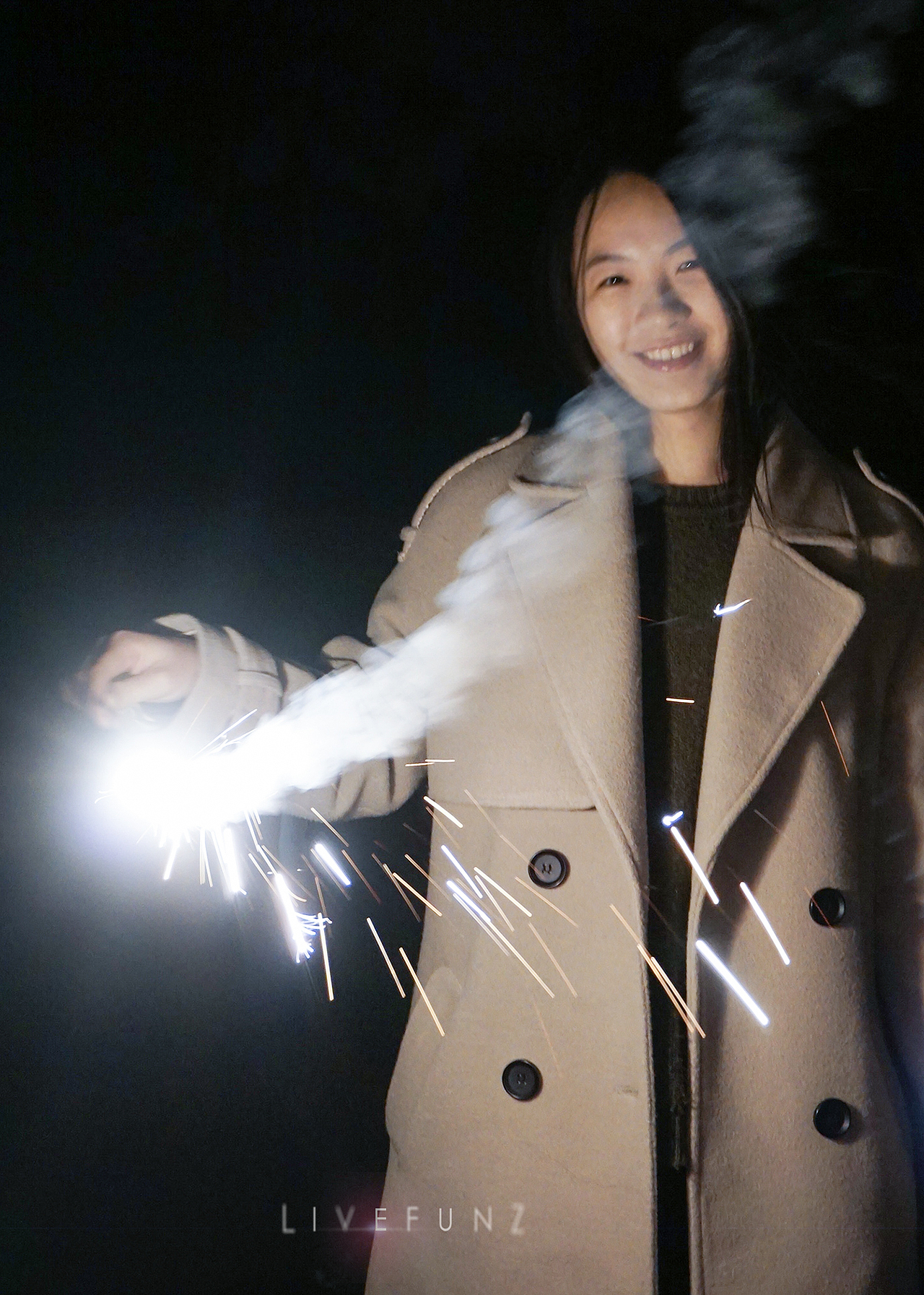 微单的极限挑战~人像与黑暗中转瞬即逝的焰火