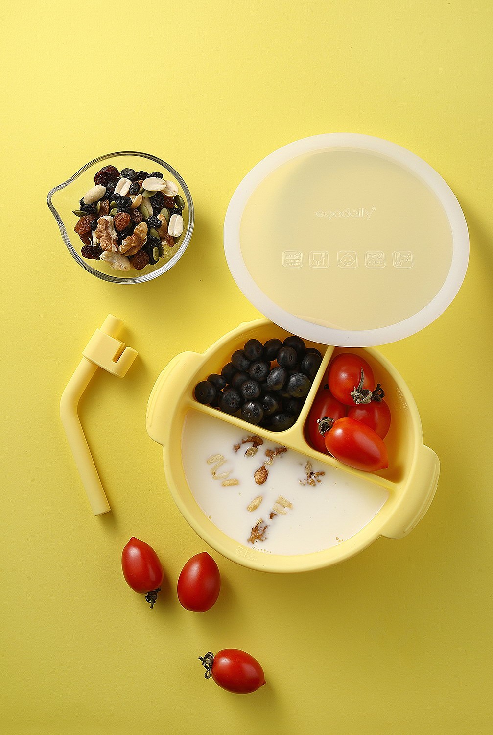 电商产品拍摄 黄色辅食餐具产品 刀具可爱图案