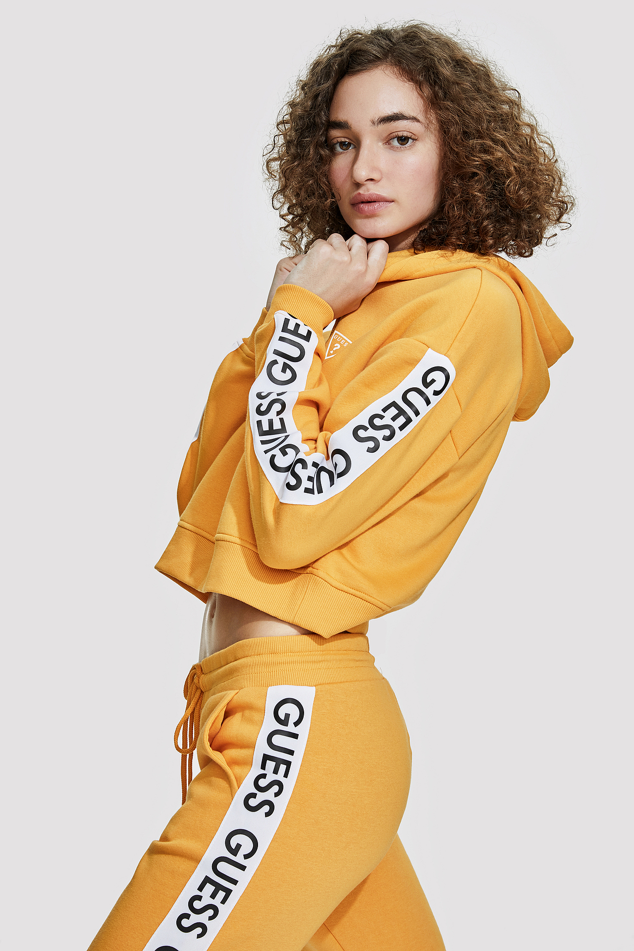GUESS · 19 A/W LOOKBOOK（图ZMjI2MzM2ODI4） - 人像摄影 - 站酷设计师欢迎来到沙之家原创素材 - 站酷ZCOOL