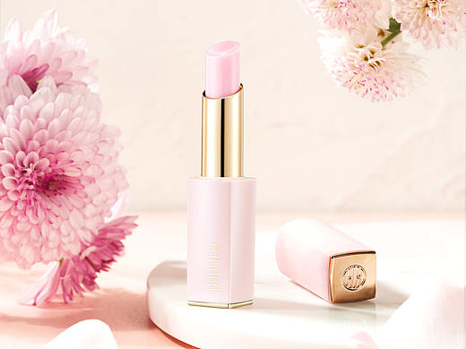 潤唇膏海報(bào)（個(gè)人主頁-ZNDg1NDE4MzY=） - 產(chǎn)品攝影 - 站酷設(shè)計(jì)師小啊凱原創(chuàng)素材 - 站酷ZCOOL