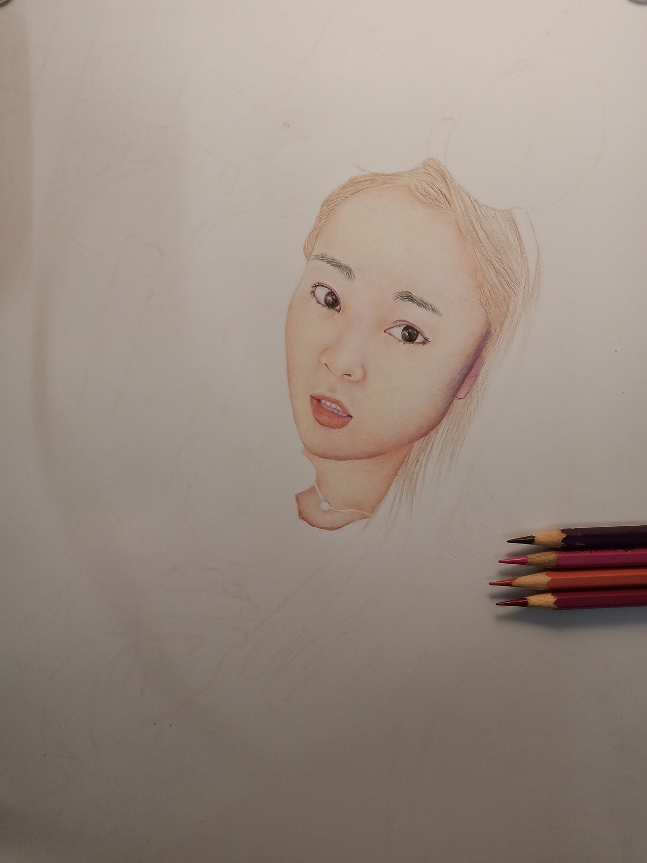 手绘作品:吃冰糕的女孩儿