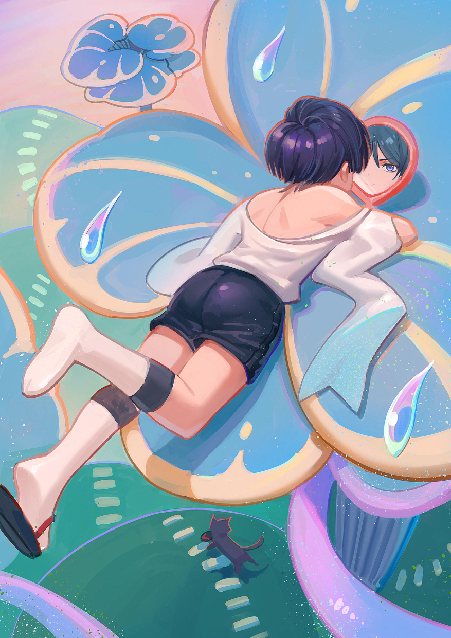 不开心的小男孩