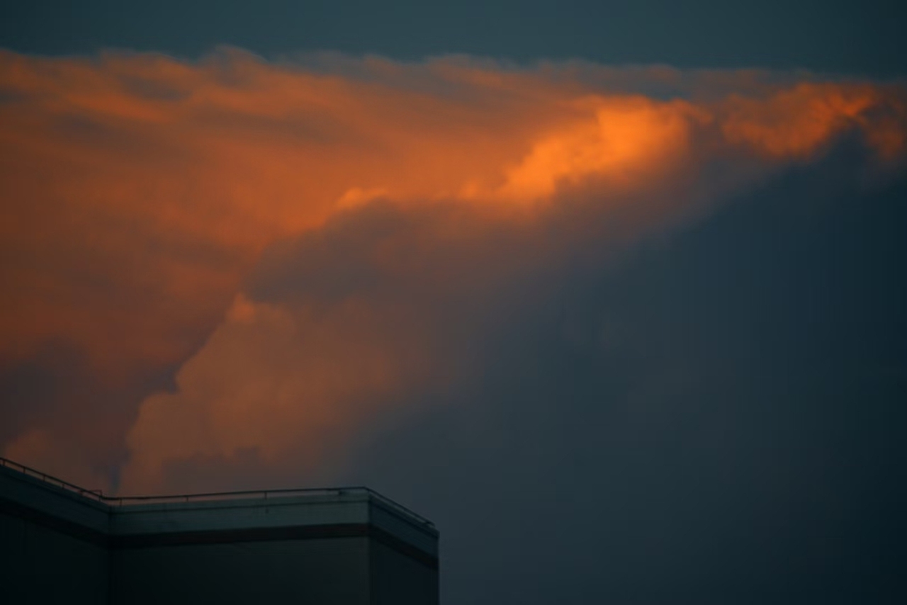 连我自己都不喜欢自己拍的东西了吗