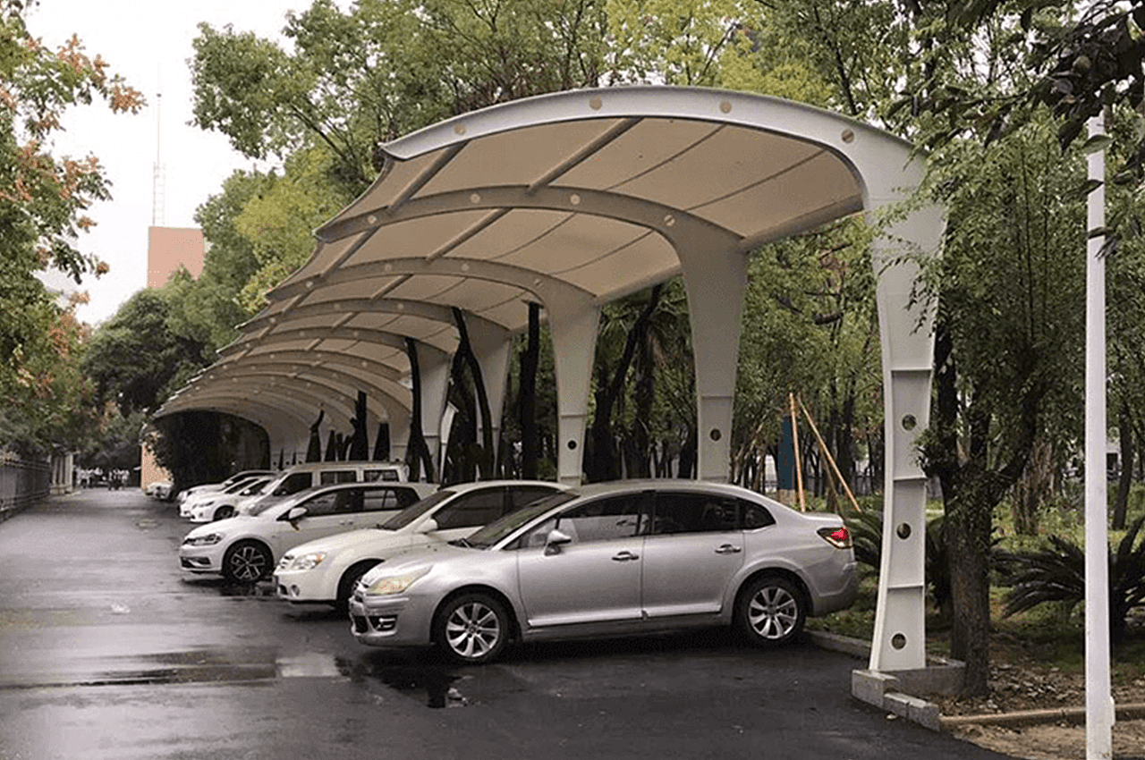 武汉天峰世纪膜结构厂定制7字形膜结构停车棚实景照片