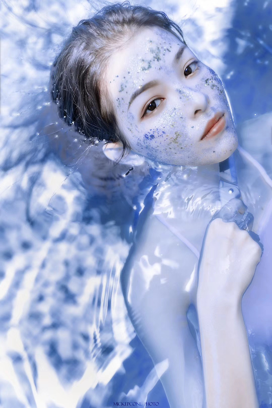 《少女的惡夢》X blue.