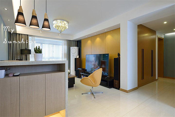 石家庄亿佰居港式三室装修--玩转撞色家居