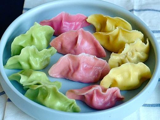彩色饺子