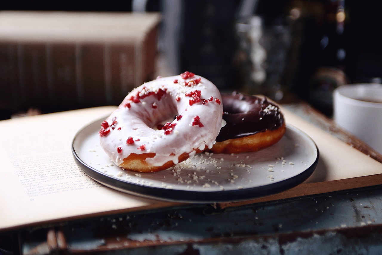 啤酒饼干面包美食欧美风格美食拍摄