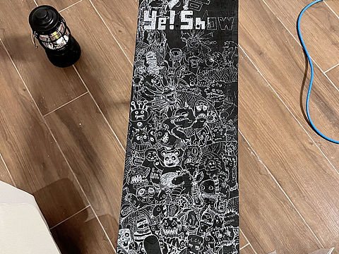 有没大神指点下 木头上好难画 是刷了油会好画一点吗