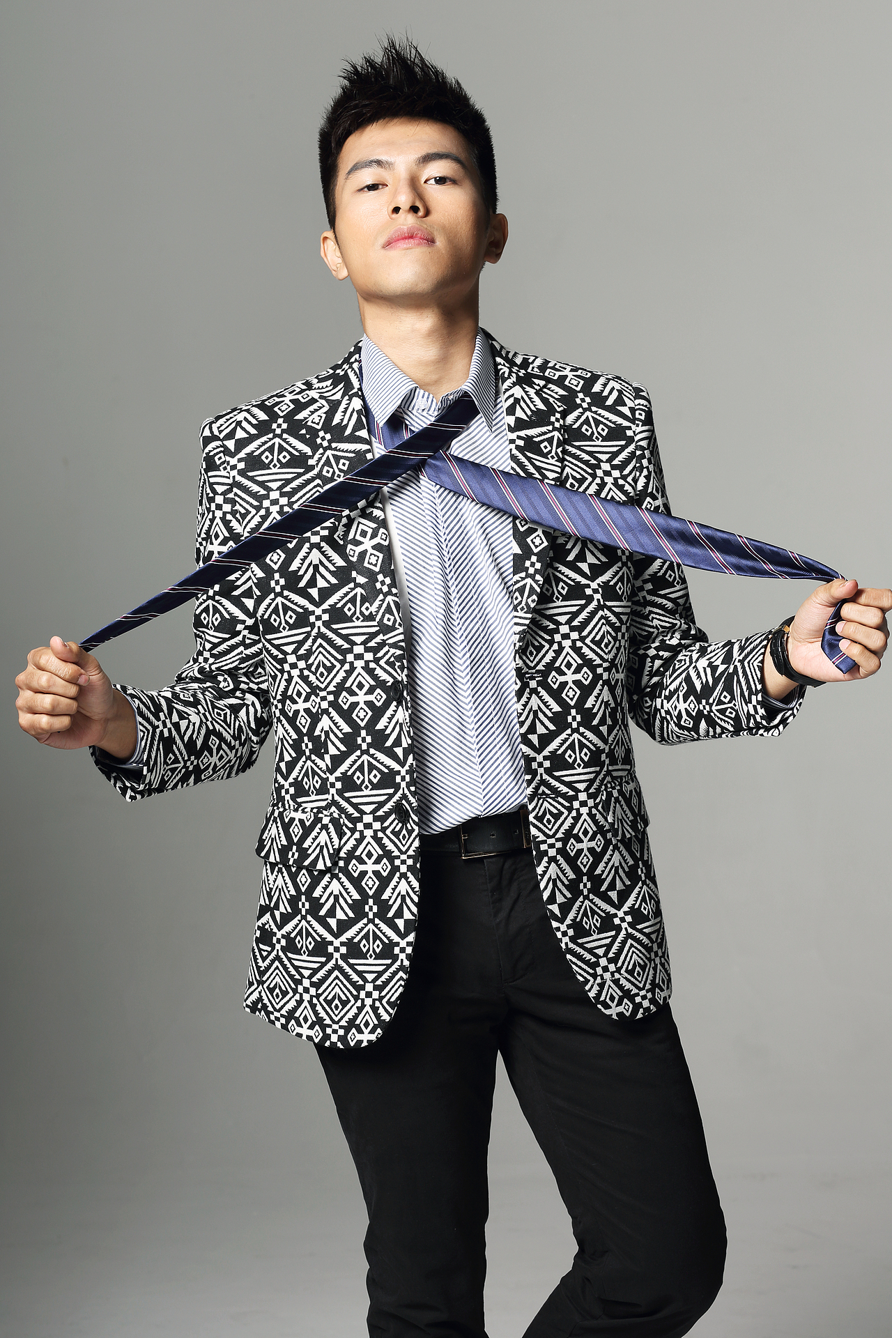 獨立設(shè)計師品牌（圖ZMTI0NDEwNDA=） - 休閑/流行服飾 - 站酷設(shè)計師mondowang原創(chuàng)素材 - 站酷ZCOOL