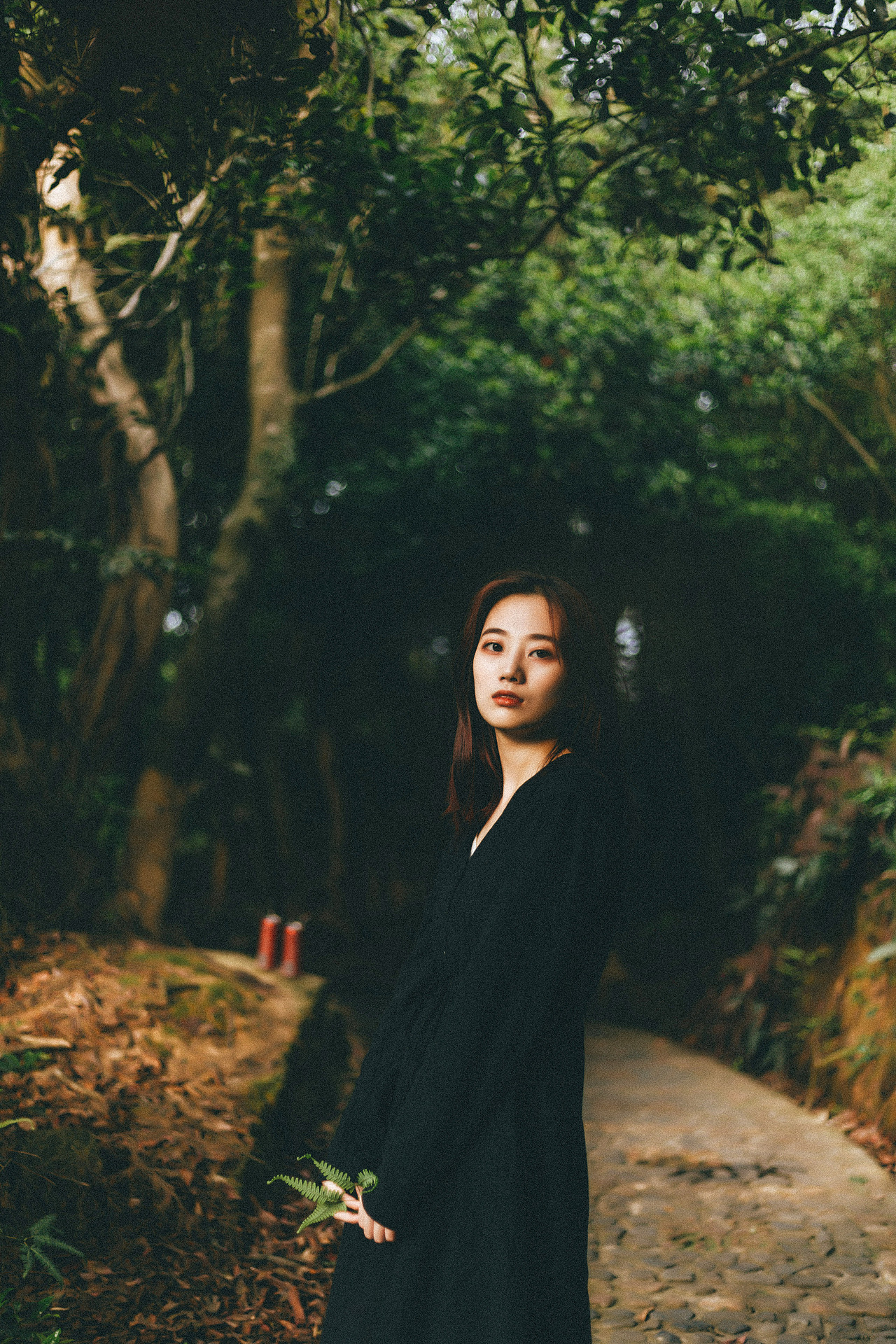 山海少女（图ZMjkyMzI3NzI0） - 人像摄影 - 站酷设计师摄影师斯伟原创素材 - 站酷ZCOOL