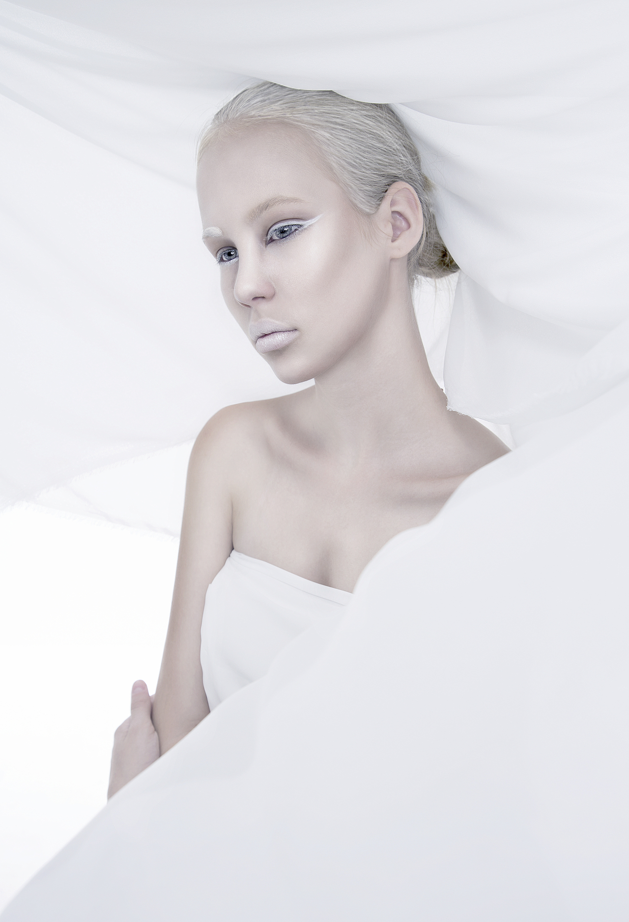 白色（图ZNjA1MjAzMDA=） - 人像摄影 - 站酷设计师臆想空间原创素材 - 站酷ZCOOL