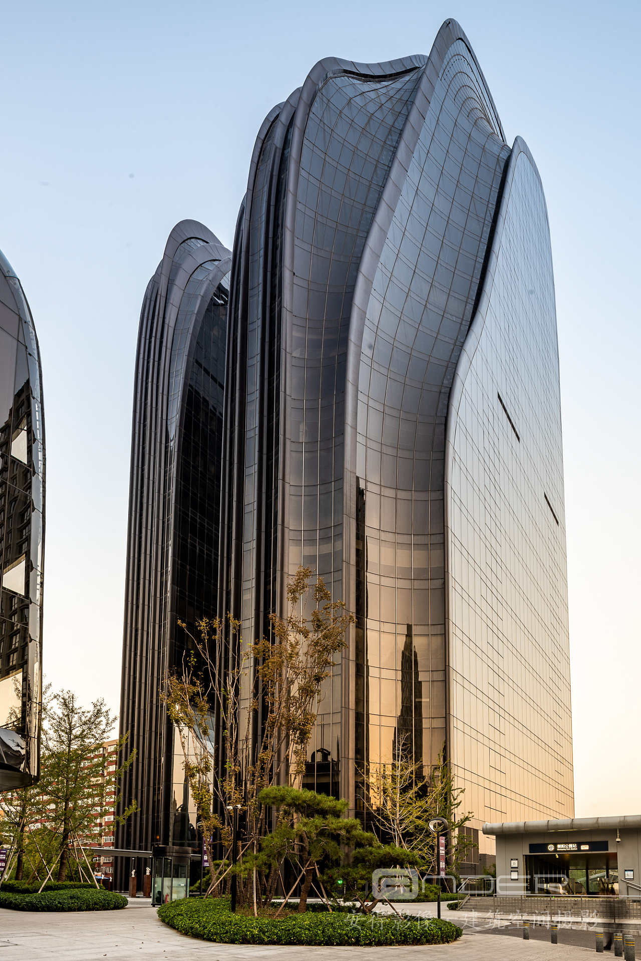 "墨色山水"朝阳公园广场|摄影|环境/建筑摄影|anderimagearch - 原创