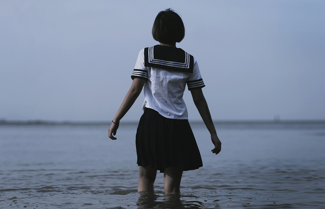 【海的这边，海的那边】（图ZNTA3NDI4NzI=） - 人像摄影 - 站酷设计师Tony恶魔的艺术馆原创素材 - 站酷ZCOOL