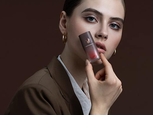 VENUS MARBLE 唇釉视频