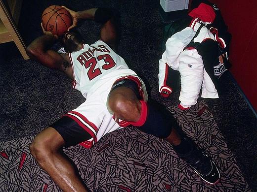 nba球星杂志页-MJ
