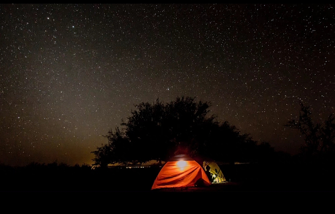 星空为幕,帐篷为营🏕️