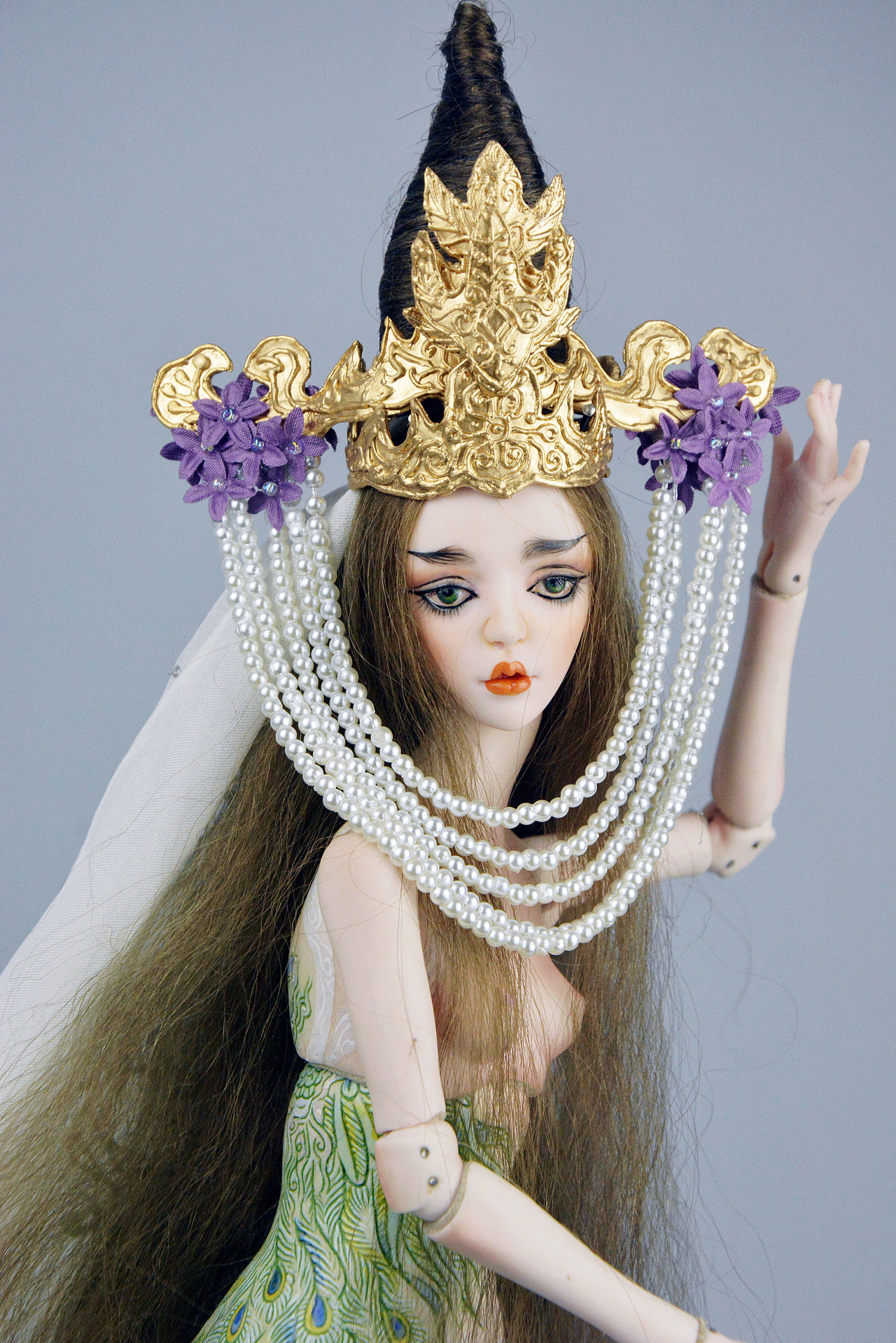 头冠是新烧陶瓷,很薄!