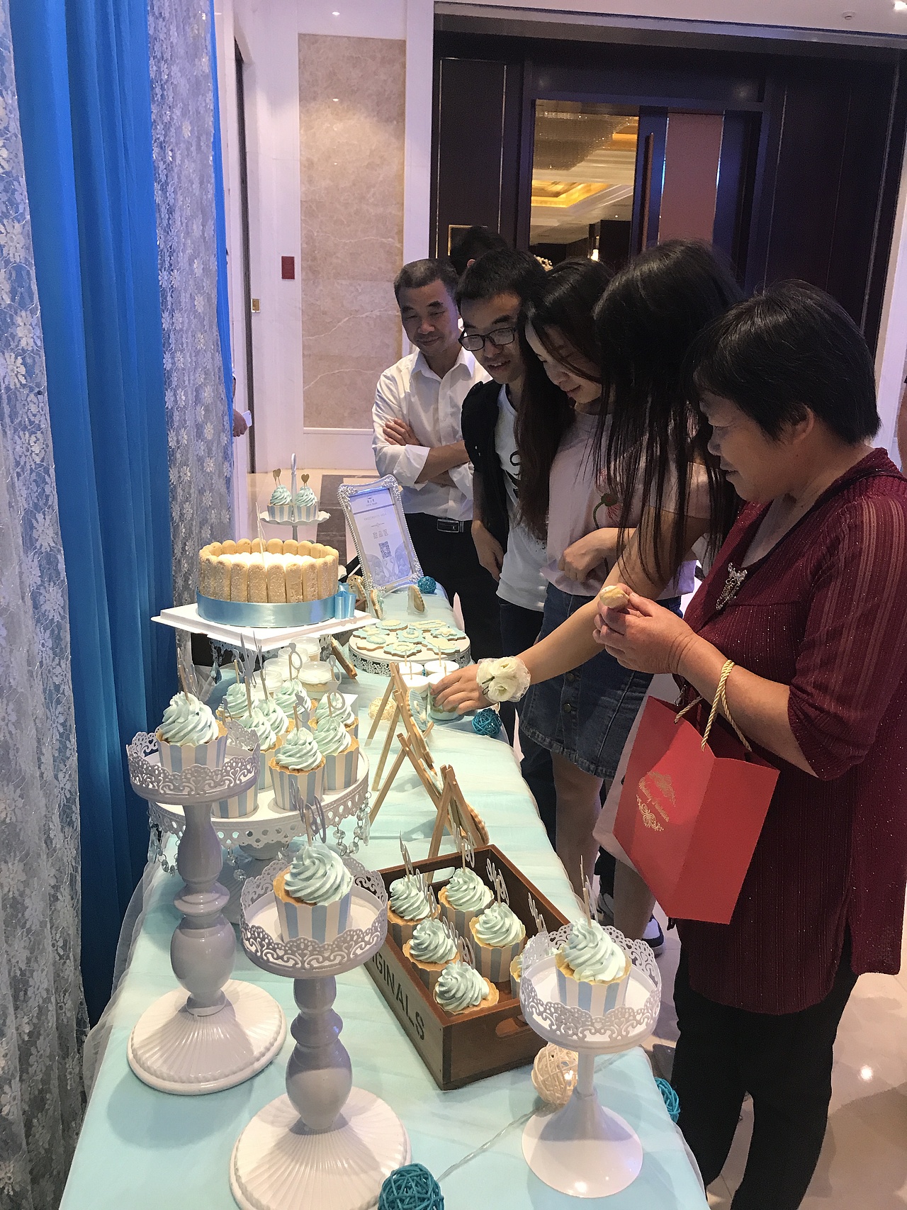 甜品台——禧上喜（图ZOTkxMTE3OTY=） - 产品摄影 - 站酷设计师zangcuifeng原创素材 - 站酷ZCOOL