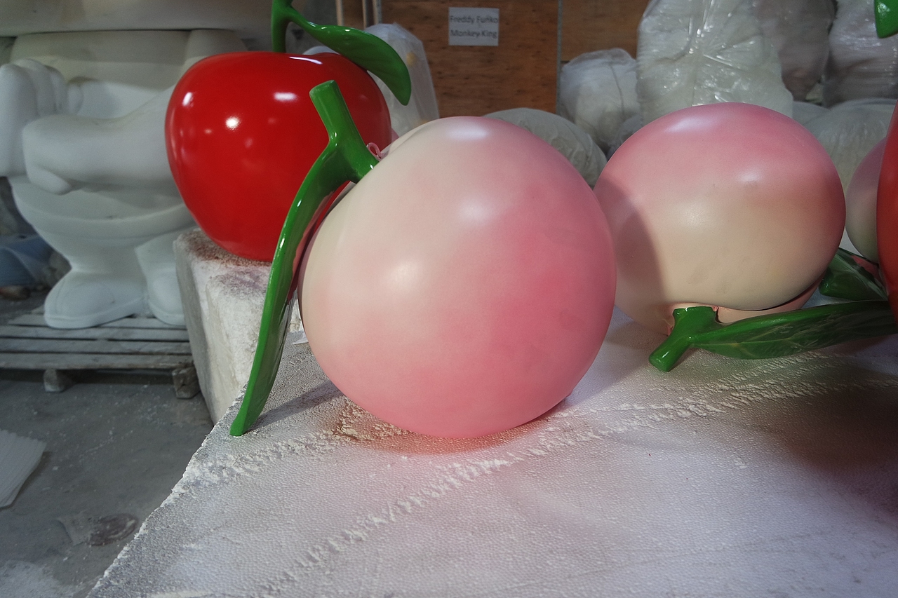 户外果园景观摆件定制玻璃钢桃子雕塑仿真水果道具美陈