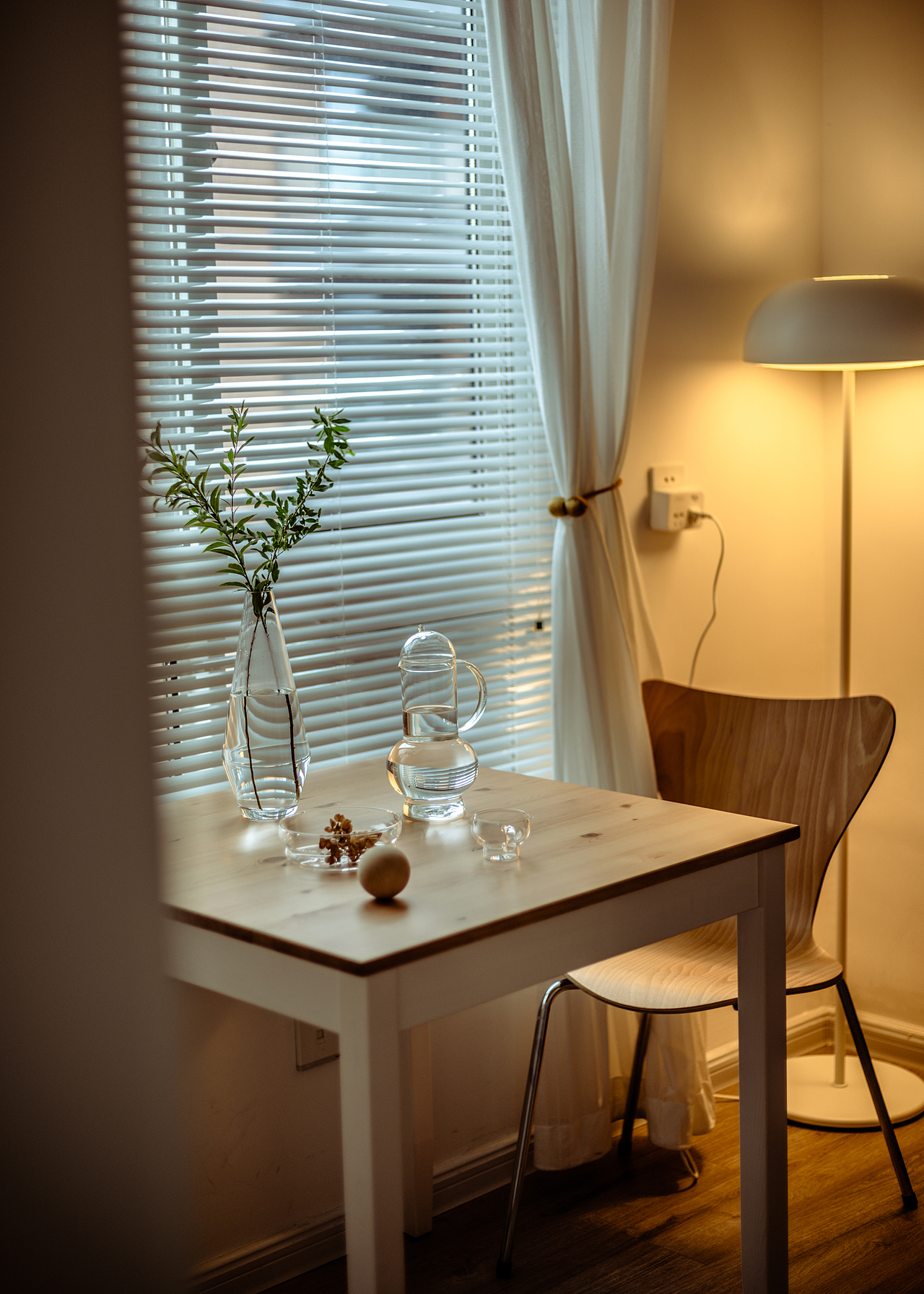 玻璃杯,扫地机器人,家居