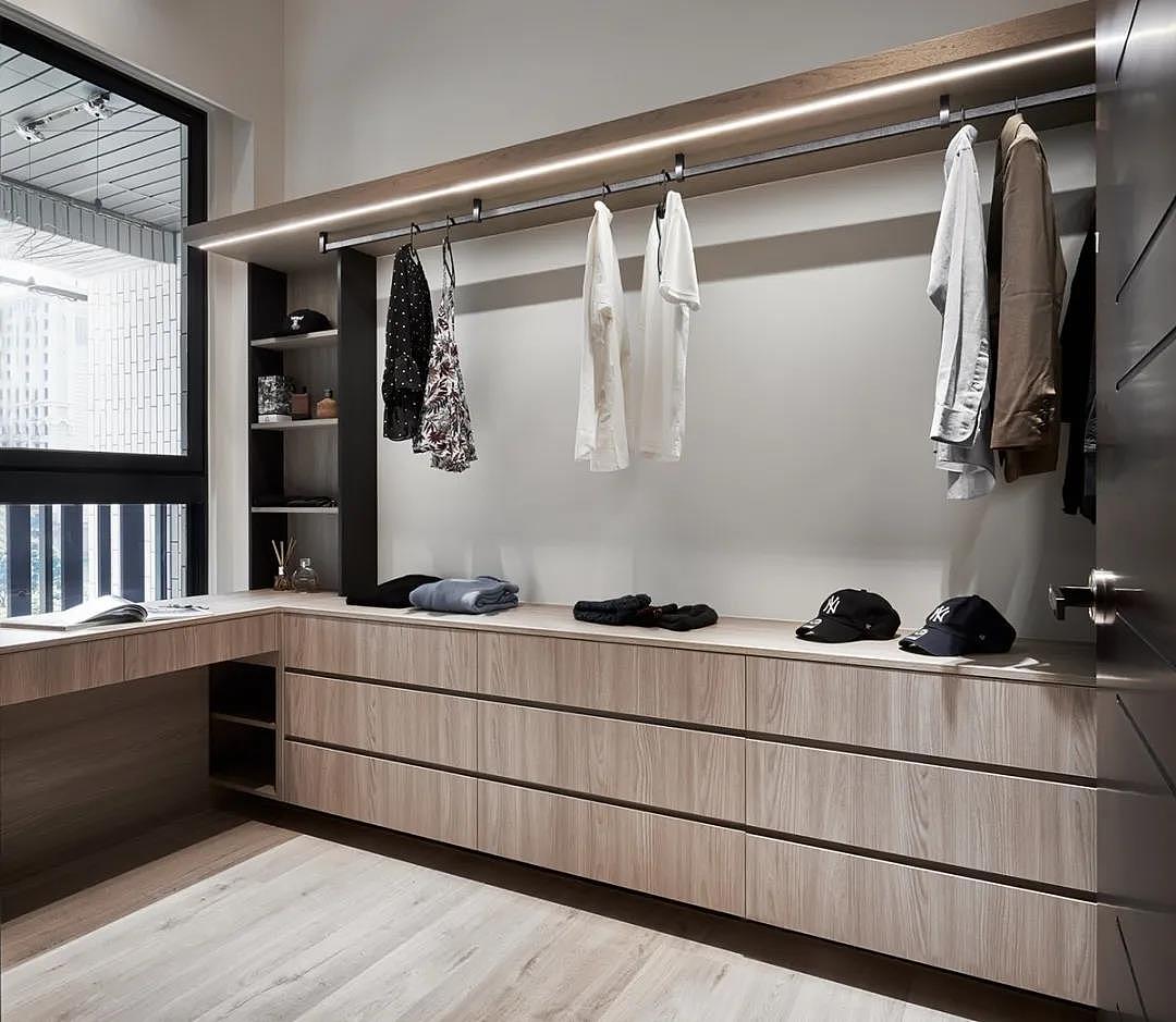 99m²现代质感大平层,灰色系的搭配 