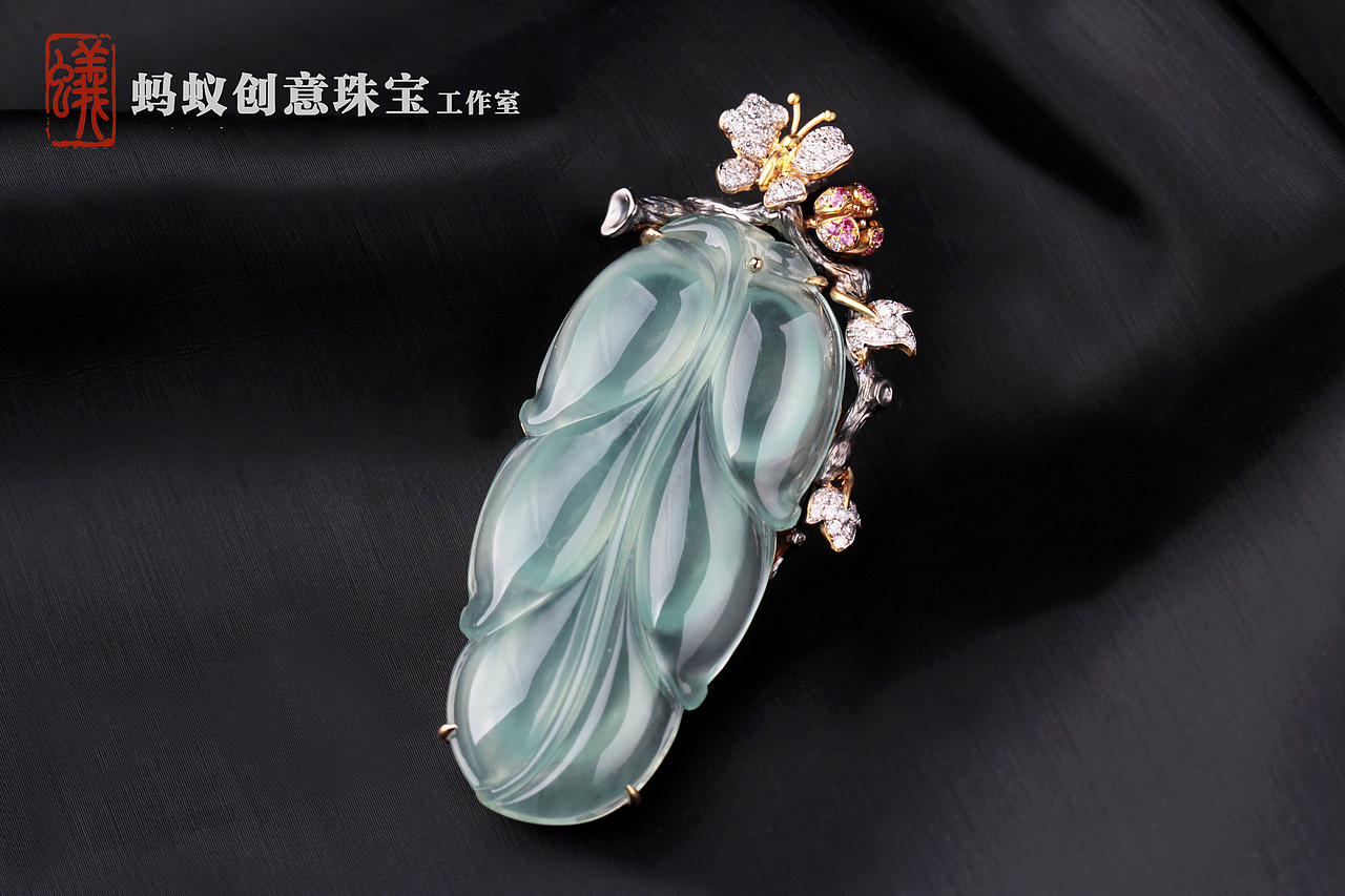 【蚂蚁创意珠宝工作室】蝴蝶翡翠叶子吊坠 