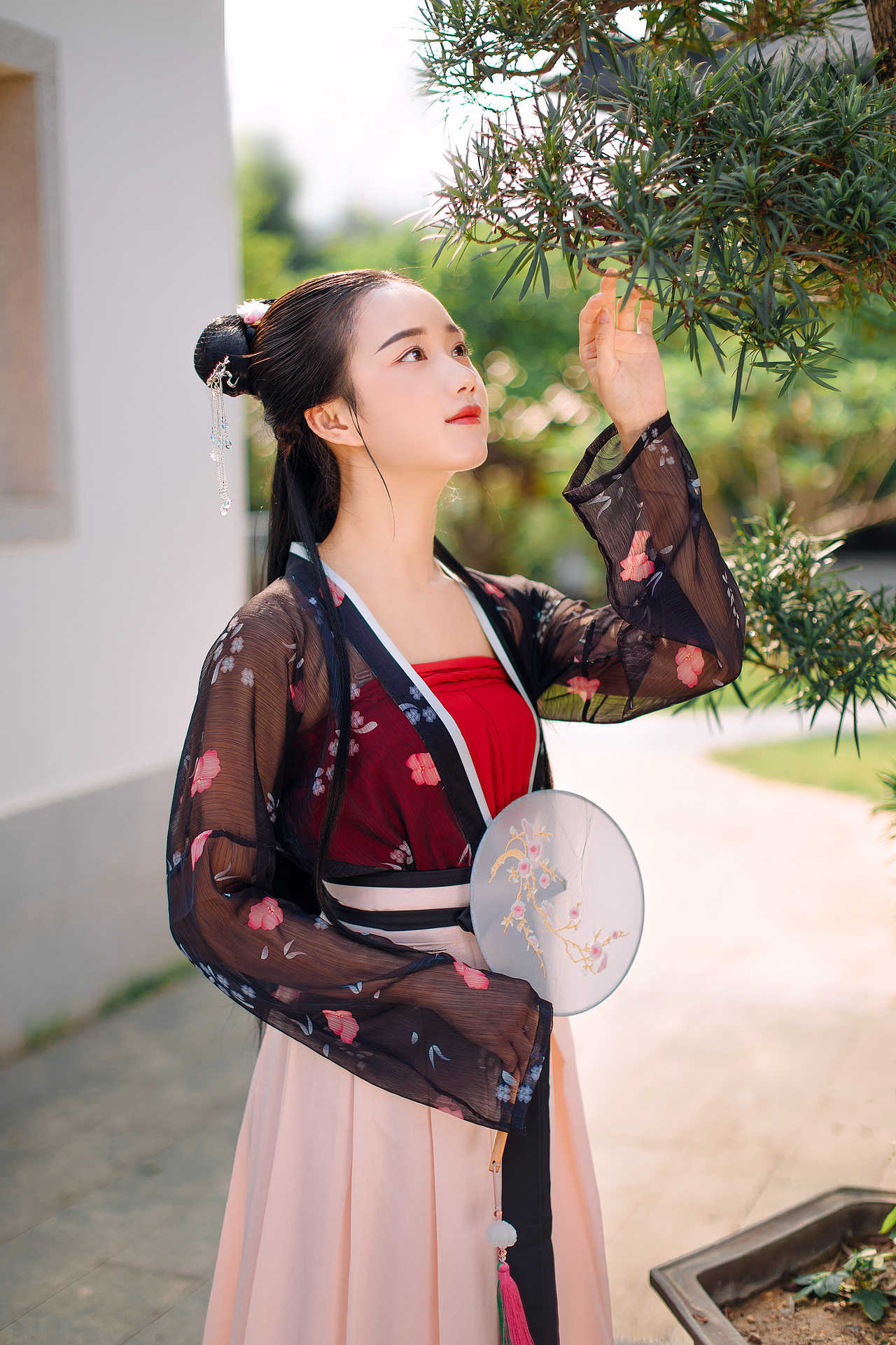 [汉服]汉裳芳华-忆桃花 齐腰襦裙（图ZMTE3MDc2ODU2） - 人像摄影 - 站酷设计师小肥熙熙爸爸原创素材 - 站酷ZCOOL