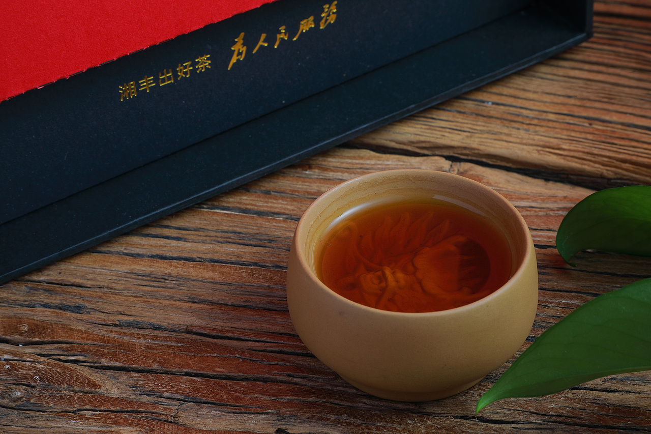 湘府1号黑茶包装设计·摄影（图ZMTMxODMwNDUy） - 包装 - 站酷设计师驭楽智造超叔原创素材 - 站酷ZCOOL