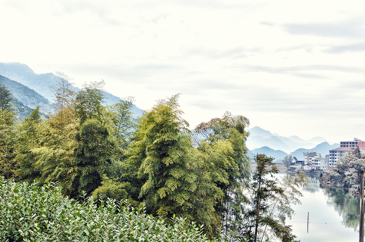 摇到外婆桥·层峦叠嶂