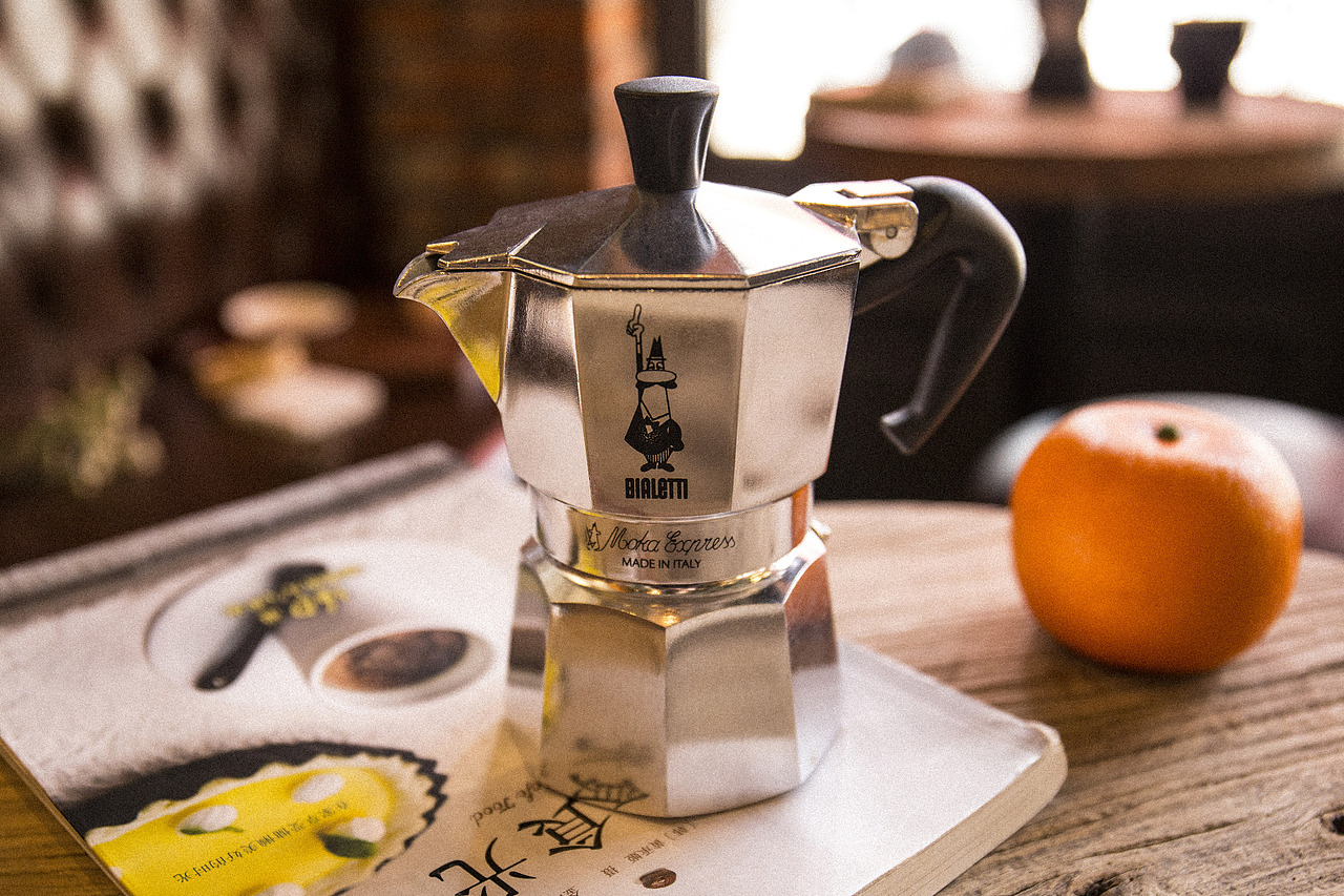 比樂蒂摩卡壺攝影（圖ZMjE1ODk1Nzg4） - 產(chǎn)品攝影 - 站酷設(shè)計師蘇小悠原創(chuàng)素材 - 站酷ZCOOL