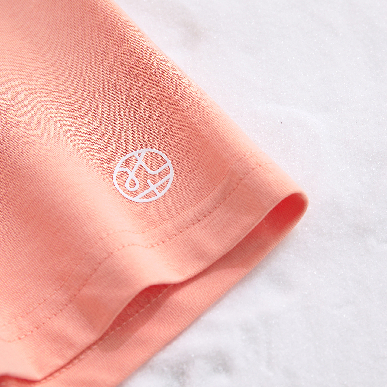 服裝類短袖拍攝（圖ZMjQ1MDUyMjQ4） - 休閑/流行服飾 - 站酷設(shè)計(jì)師方堂攝影工作室原創(chuàng)素材 - 站酷ZCOOL