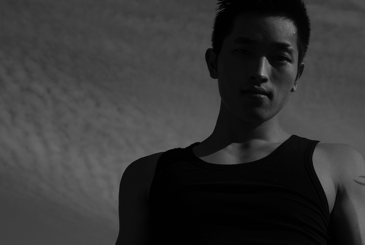 一湾清水 | 枯泓 | 黑白人物摄影作品（图ZMTU2MTA0NDc2） - 人像摄影 - 站酷设计师一湾清水原创素材 - 站酷ZCOOL