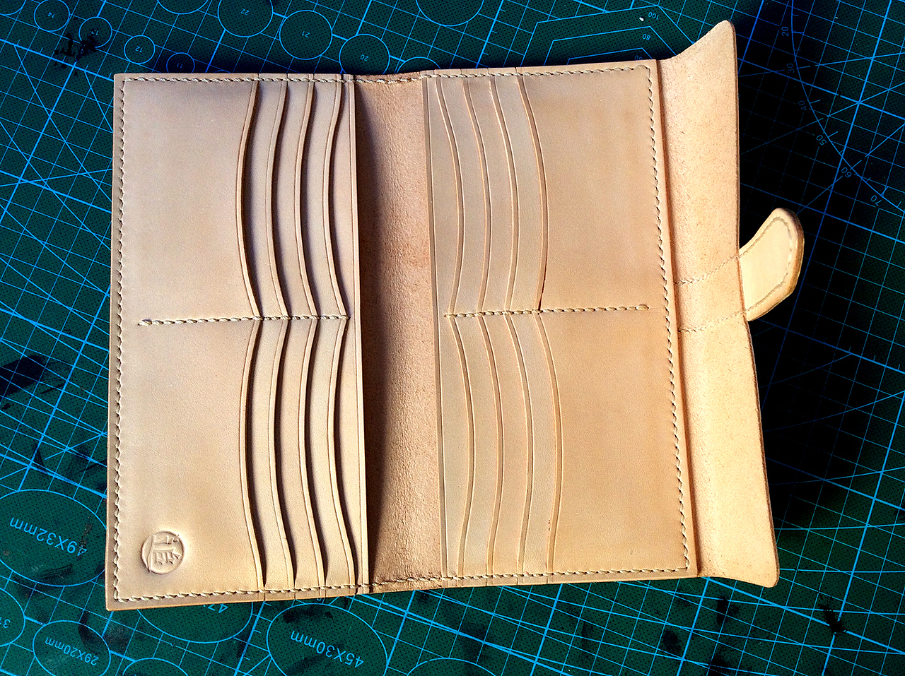 手工多卡位钱包（图ZMjk4MzIzNTI=） - 工艺品设计 - 站酷设计师xuyedong原创素材 - 站酷ZCOOL