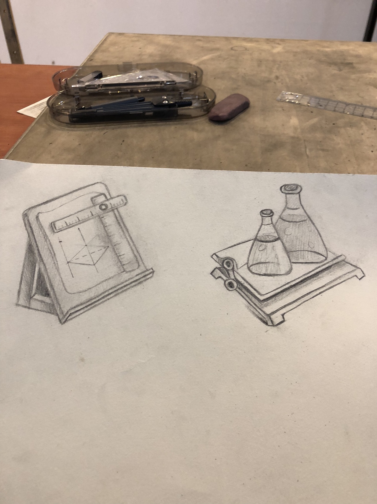 实验室的小物件|纯艺术|绘画|杜香林 - 原创作品 - 站酷 (zcool)