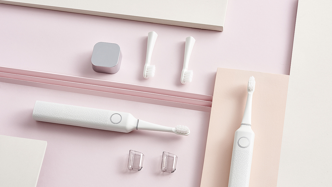 电商--花上黑白电动牙刷（图ZMTQyNzg5NTgw） - 产品摄影 - 站酷设计师gwstudio原创素材 - 站酷ZCOOL