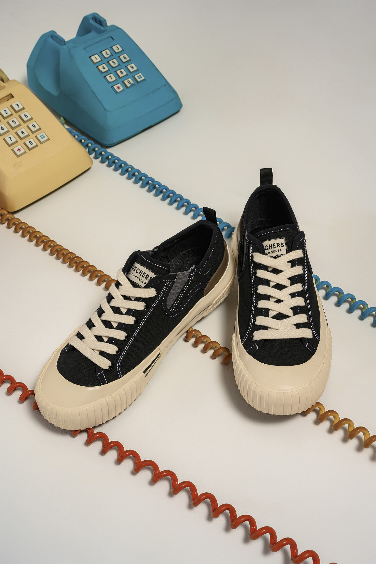 鞋子（圖ZMjM4NTcwODAw） - 產(chǎn)品攝影 - 站酷設(shè)計(jì)師困困大頭魚原創(chuàng)素材 - 站酷ZCOOL