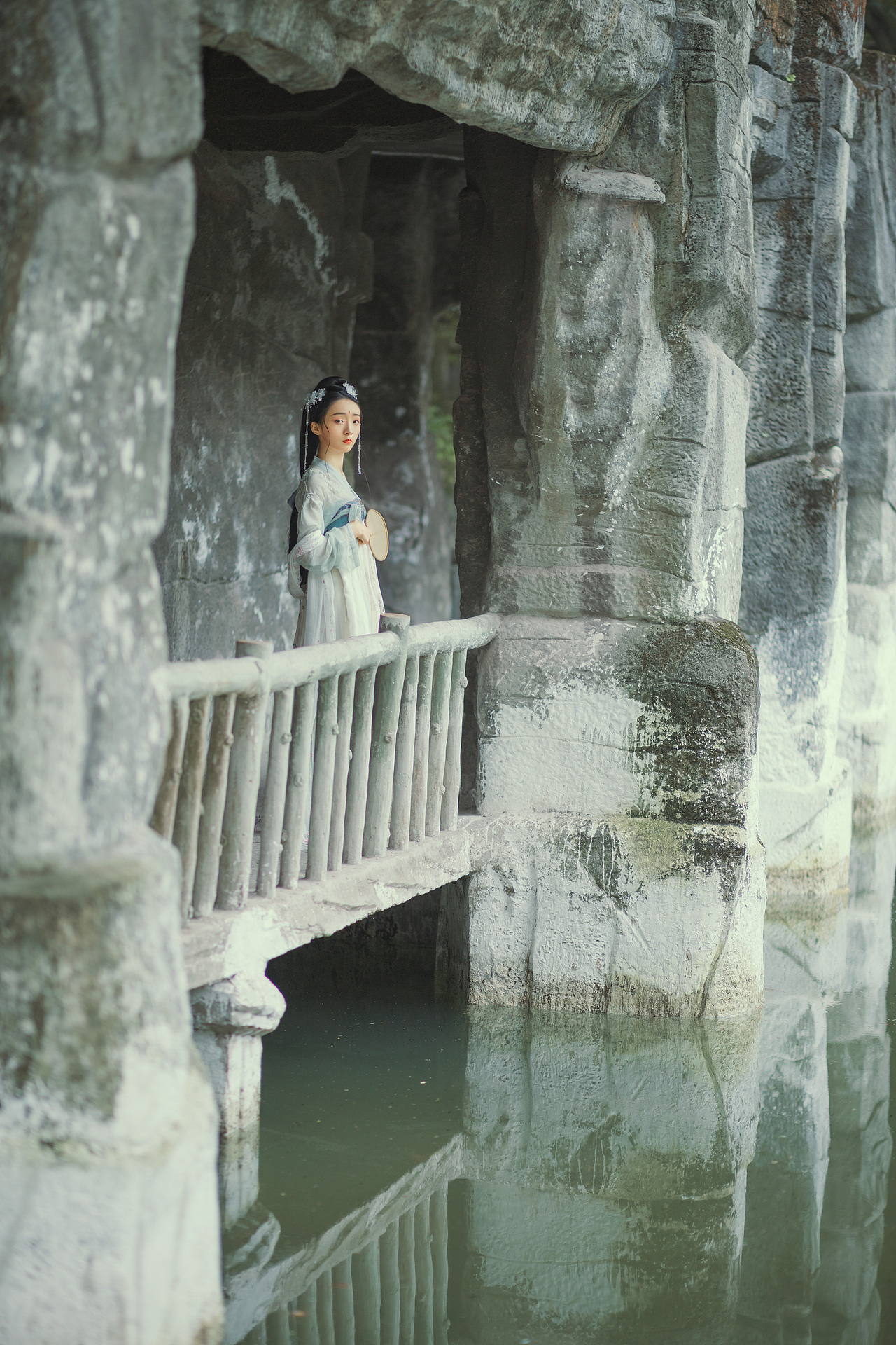 尘（图ZMTU2MTg4OTcy） - 人像摄影 - 站酷设计师莓兮MAY原创素材 - 站酷ZCOOL