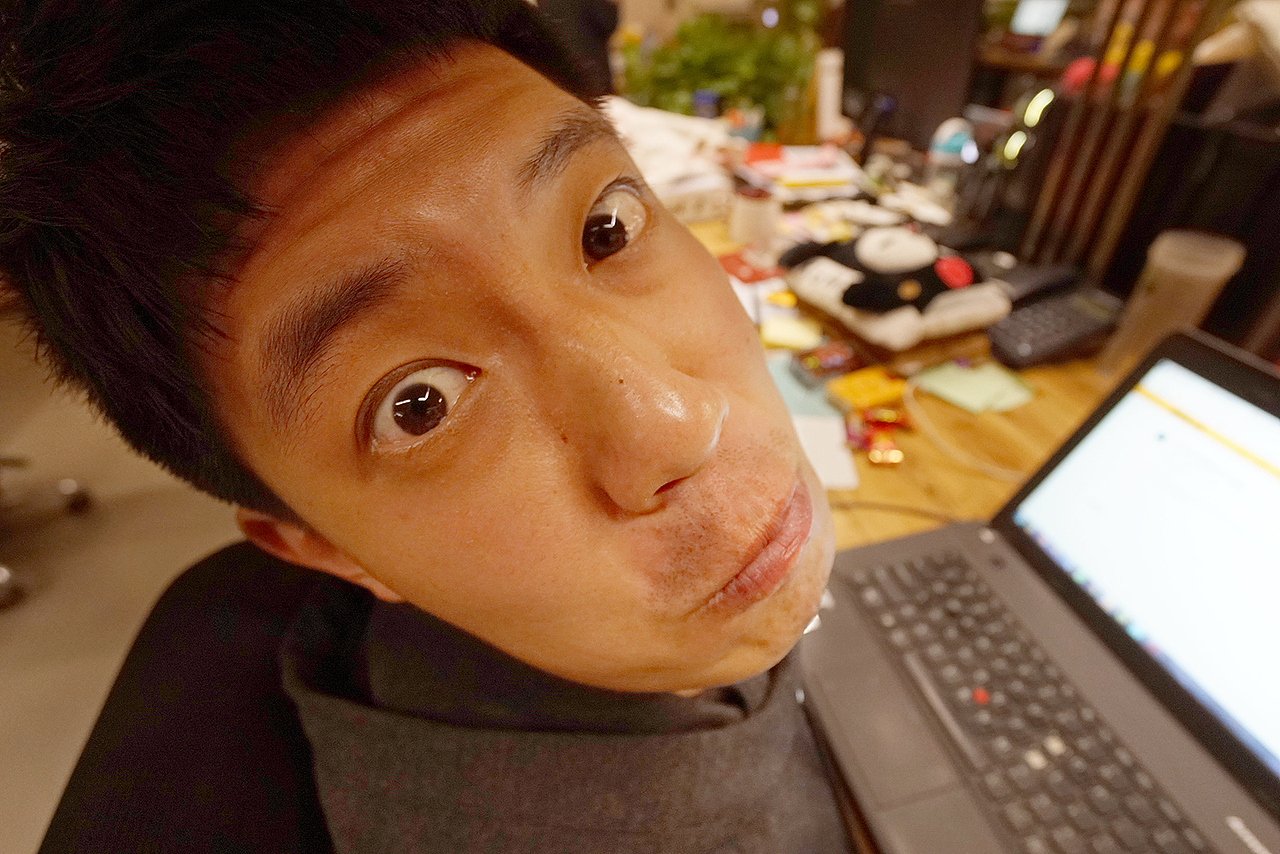 大广角拍同事（图ZMzUwODkyNTI=） - 人像摄影 - 站酷设计师明原创素材 - 站酷ZCOOL