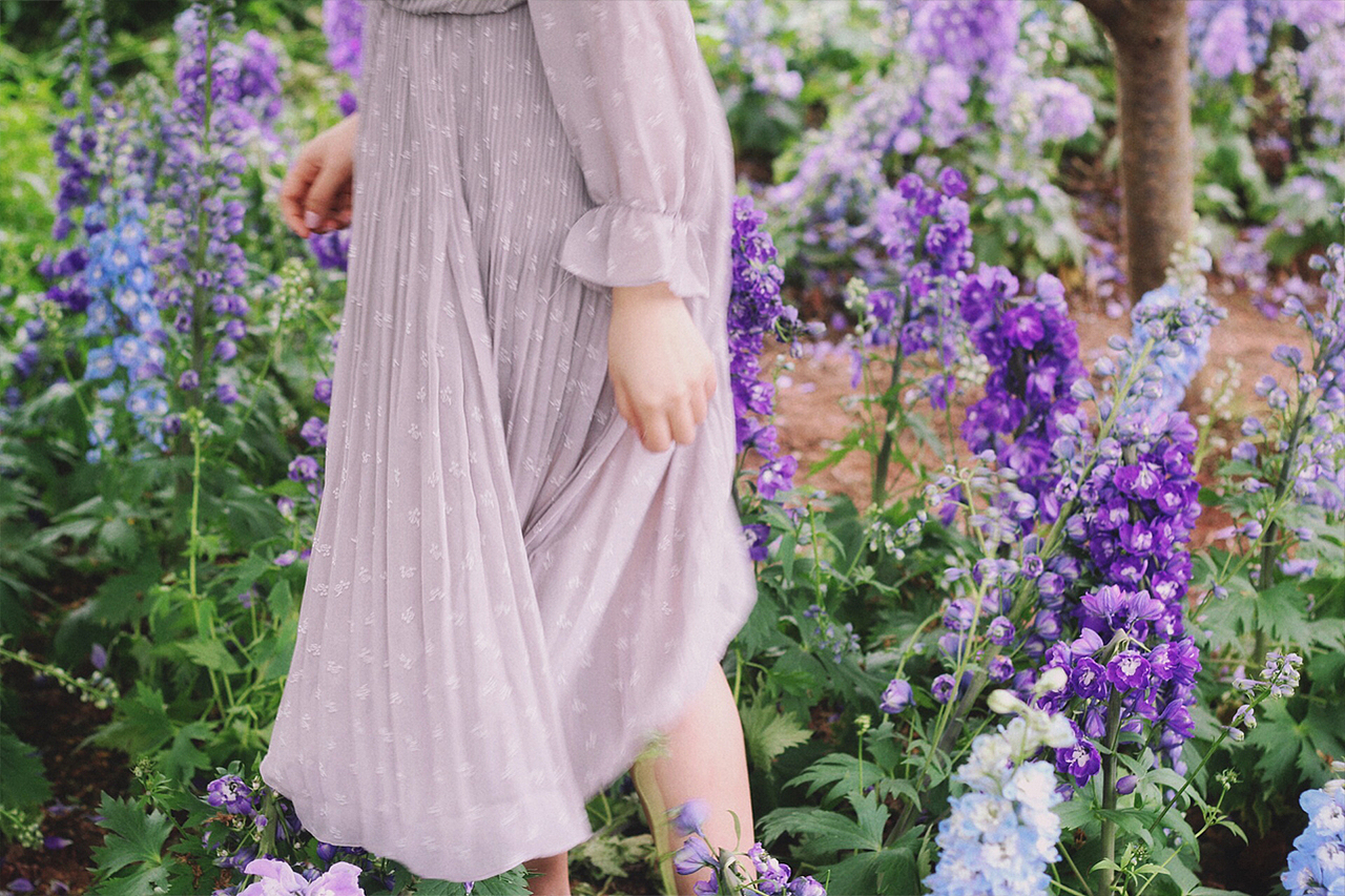 忙里偷闲（图ZMTU3ODQ3Njg4） - 人像摄影 - 站酷设计师贰幺贰原创素材 - 站酷ZCOOL