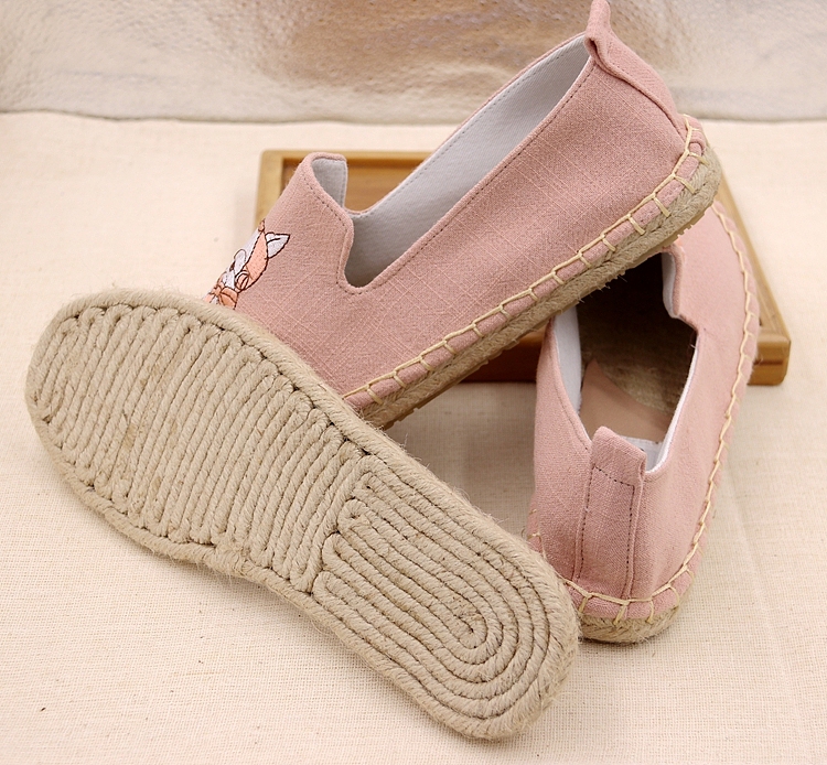 布依阿妈（图ZMTMyMjY2ODUy） - 鞋履设计 - 站酷设计师布依阿妈原创素材 - 站酷ZCOOL