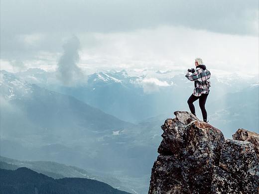 花火旅行APP（個(gè)人主頁-ZMjgwMTc1NDA=） - APP界面 - 站酷設(shè)計(jì)師_robbo原創(chuàng)素材 - 站酷ZCOOL