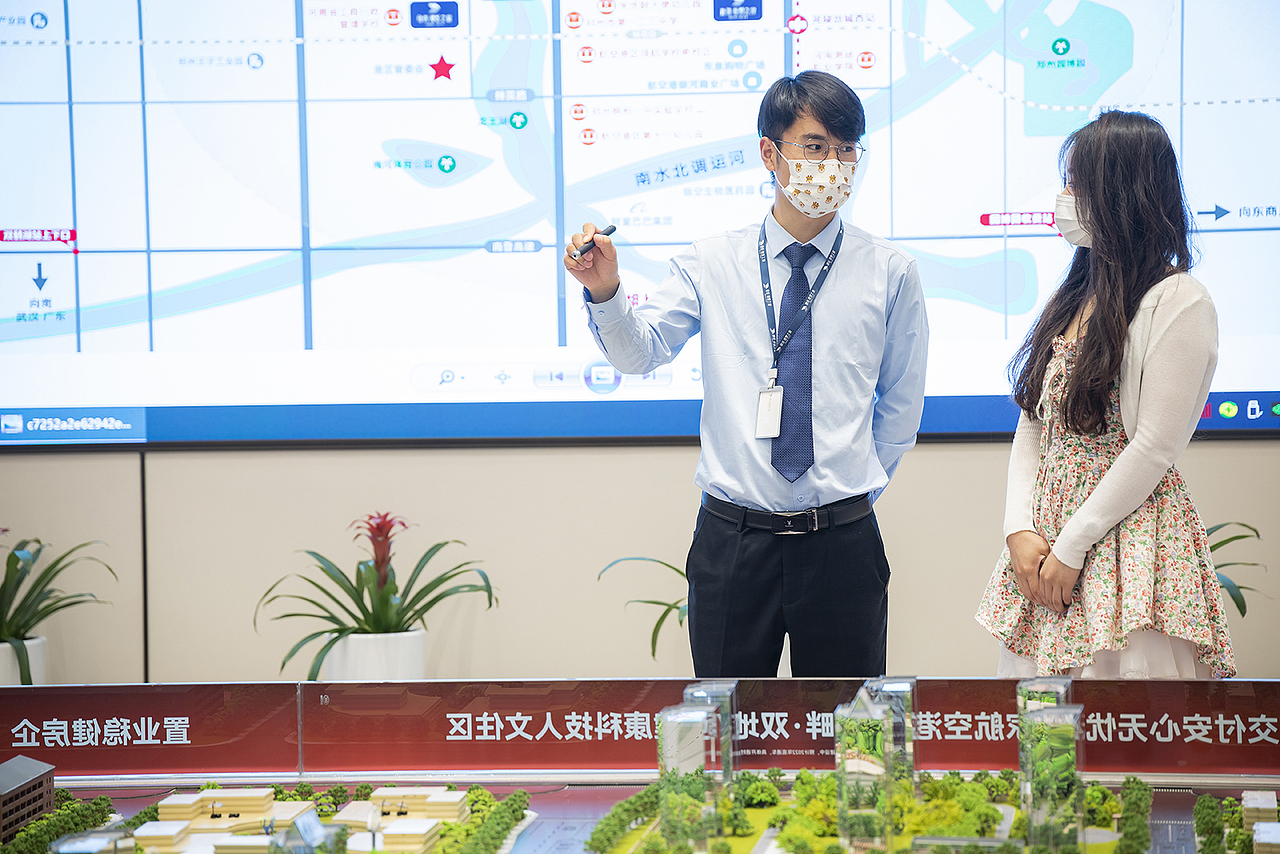 售樓部人像KV｜場景空間攝影13213030060（圖ZMzMyOTY3MjAw） - 環(huán)境/建筑攝影 - 站酷設(shè)計(jì)師鄭州靜物美食攝影原創(chuàng)素材 - 站酷ZCOOL