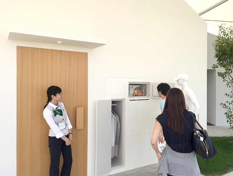 在这一作品中,包含着货物完好无损平安送到收货人手中时的喜悦,高科技带给人生活的幸福感也宛如物品上的余温般温暖着现代人们。在日本卓越的物流体系大门之内,为参观者呈现的是先进却触手可及的未来。