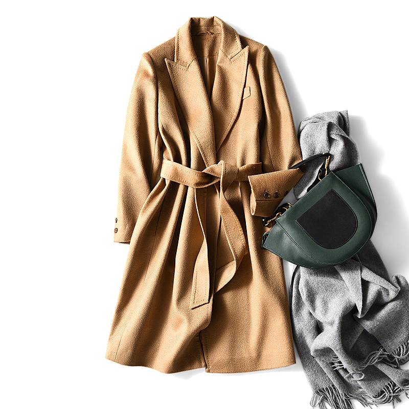 呢子大衣平铺拍摄 戎美风平铺创意（图ZMTgyMTczMzM2） - 产品摄影 - 站酷设计师美杜莎摄影原创素材 - 站酷ZCOOL