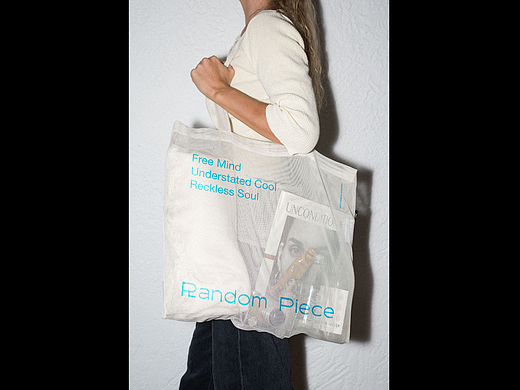 RandomPiece 品牌物料设计