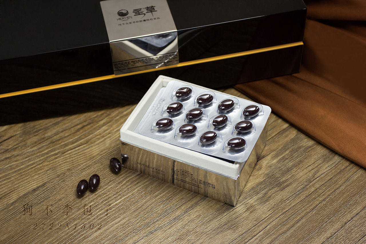 圣草 虫草胶囊产品摄影（图ZMjQ0ODk3NjQ=） - 产品摄影 - 站酷设计师狗不李包子原创素材 - 站酷ZCOOL