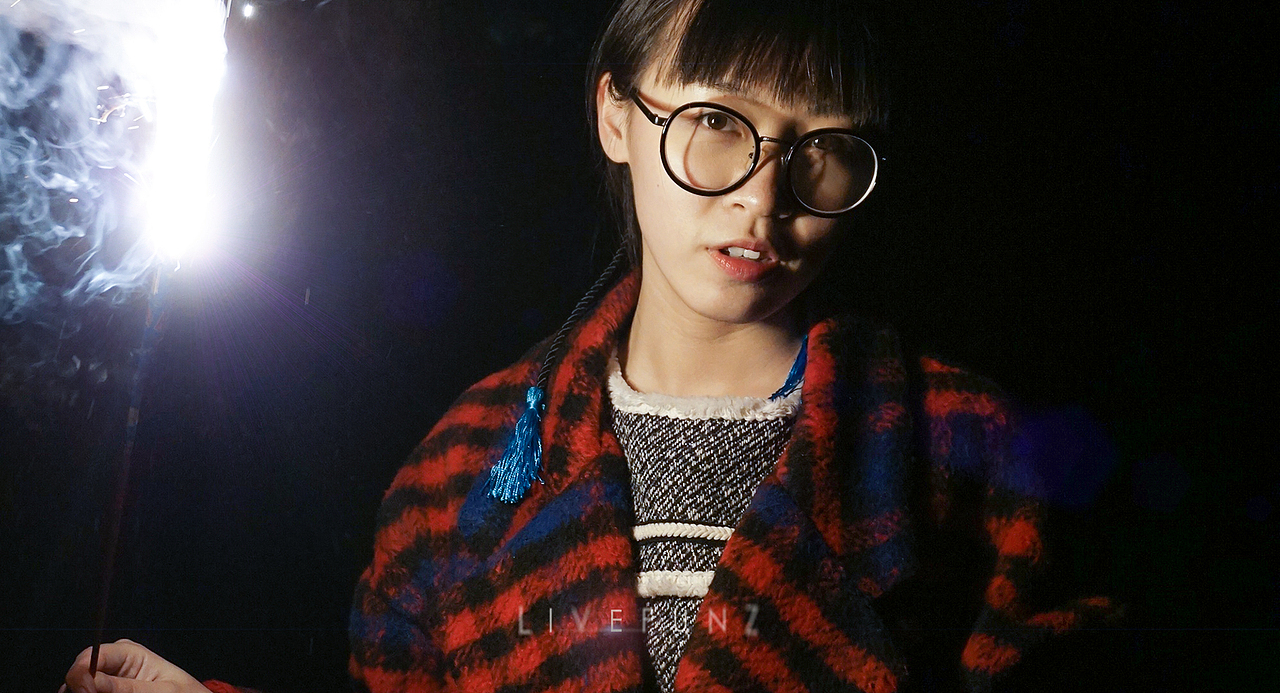 微单的极限挑战~人像与黑暗中转瞬即逝的焰火