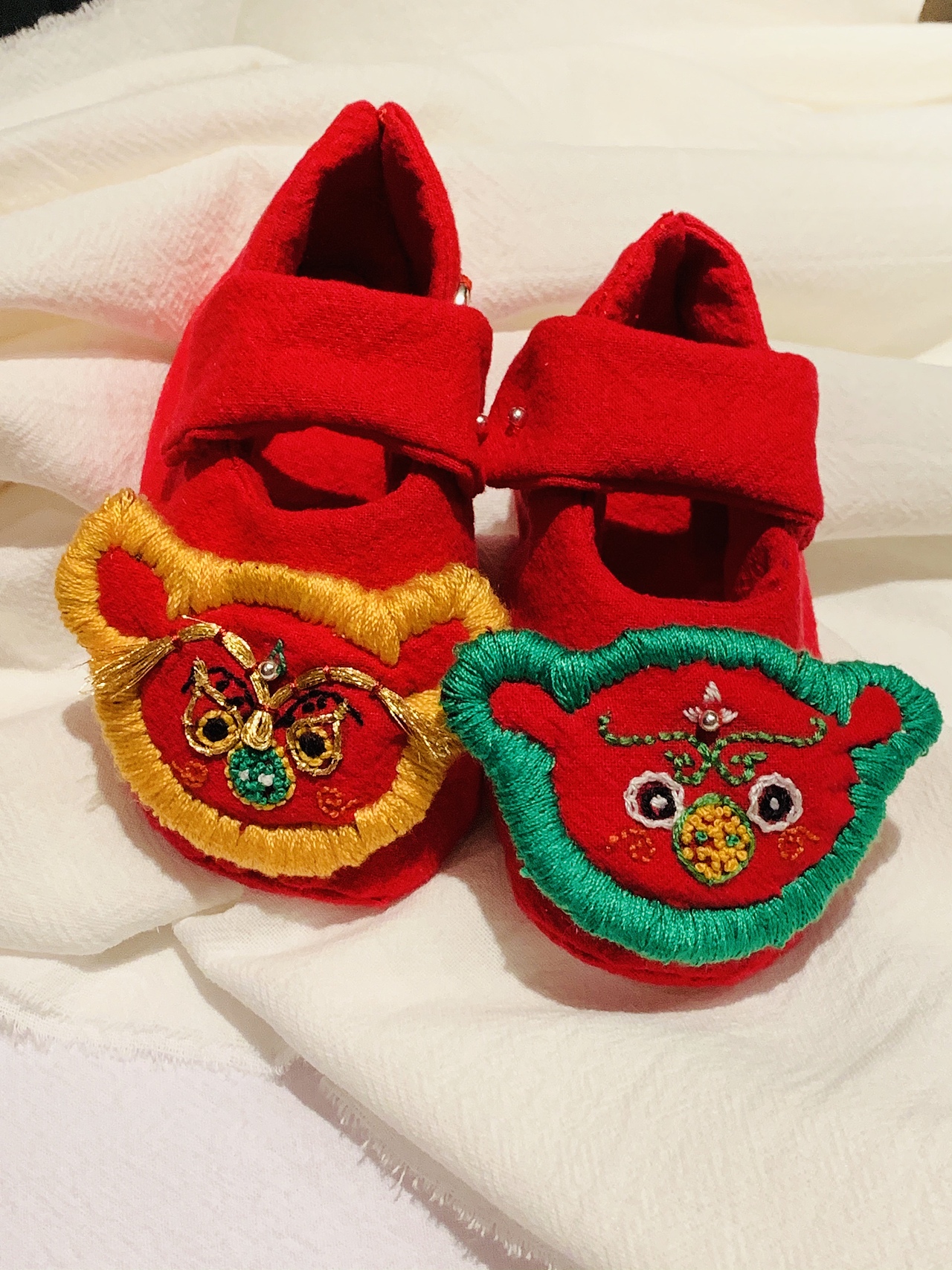 #2020青春答卷#楚漆器“彩绘猪形盒”文创设计——秦思（图ZMjEyMTE5Mzg4） - 绘画 - 站酷设计师湖工大艺设公共专业原创素材 - 站酷ZCOOL