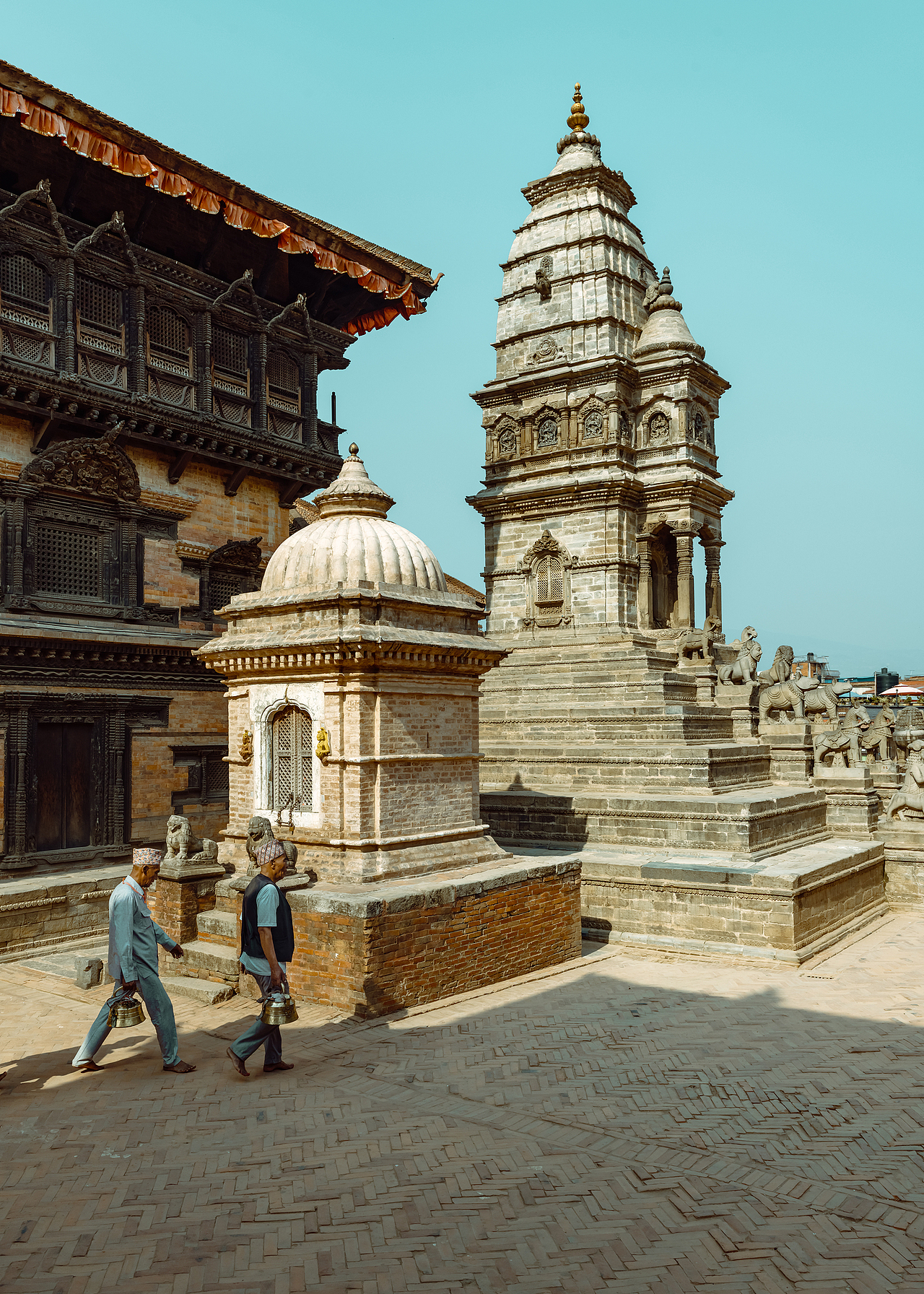 如果说要从尼泊尔挑一个地方,巴德岗依旧是我最喜欢的地方。一位去过巴德岗的英国旅行家说:如果整个尼泊尔不在了,只要巴德岗还在,就值得你飞越半个地球去看她。